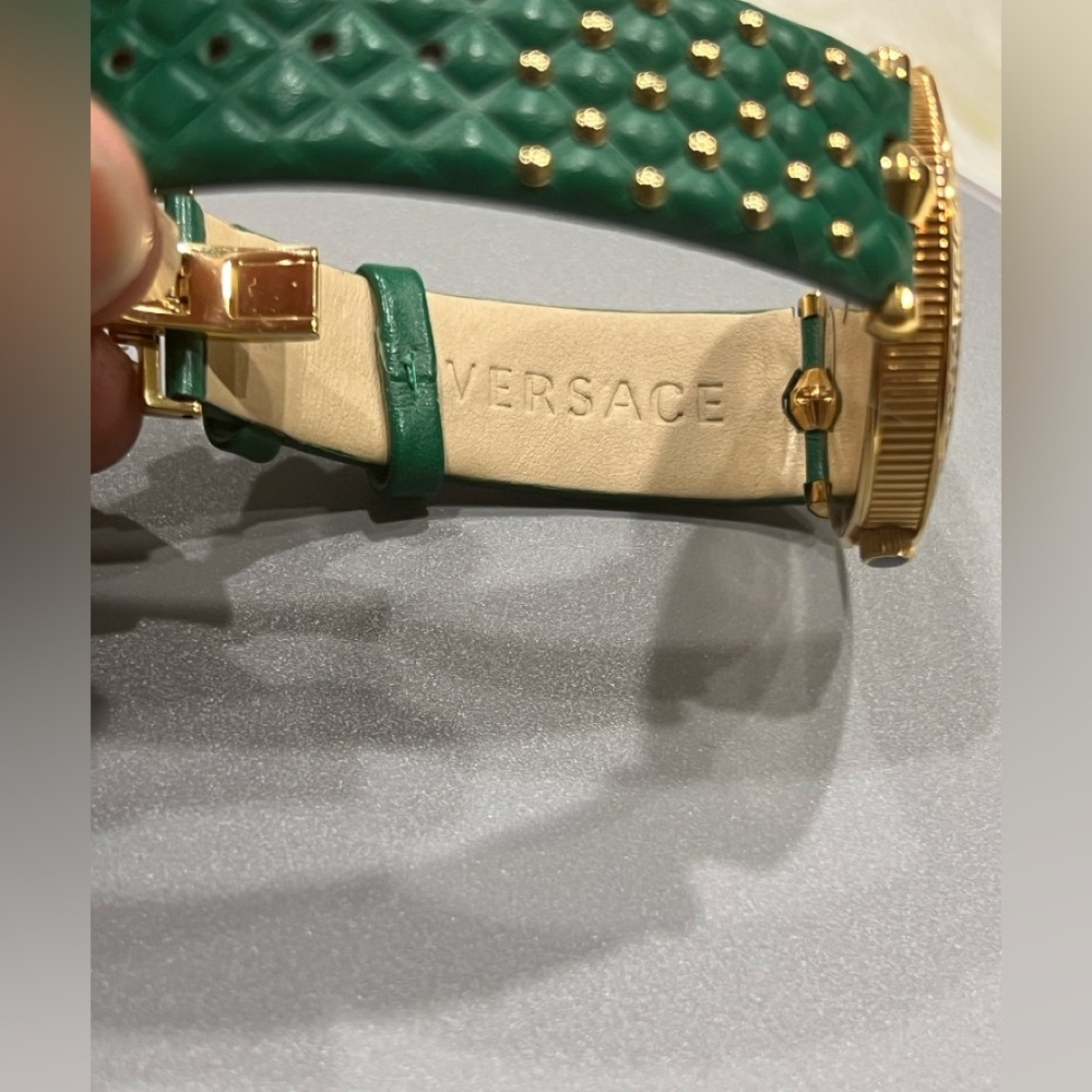 Versace VANITAS Swiss Quartz Green Leather Watch 40mm Authentic - Picture 5 of 13